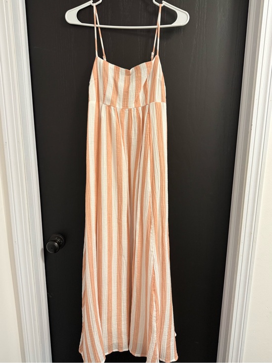 Abercrombie & Fitch Dresses & Skirts - Abercrombie & Fitch Peach and White Striped Maxi Dress